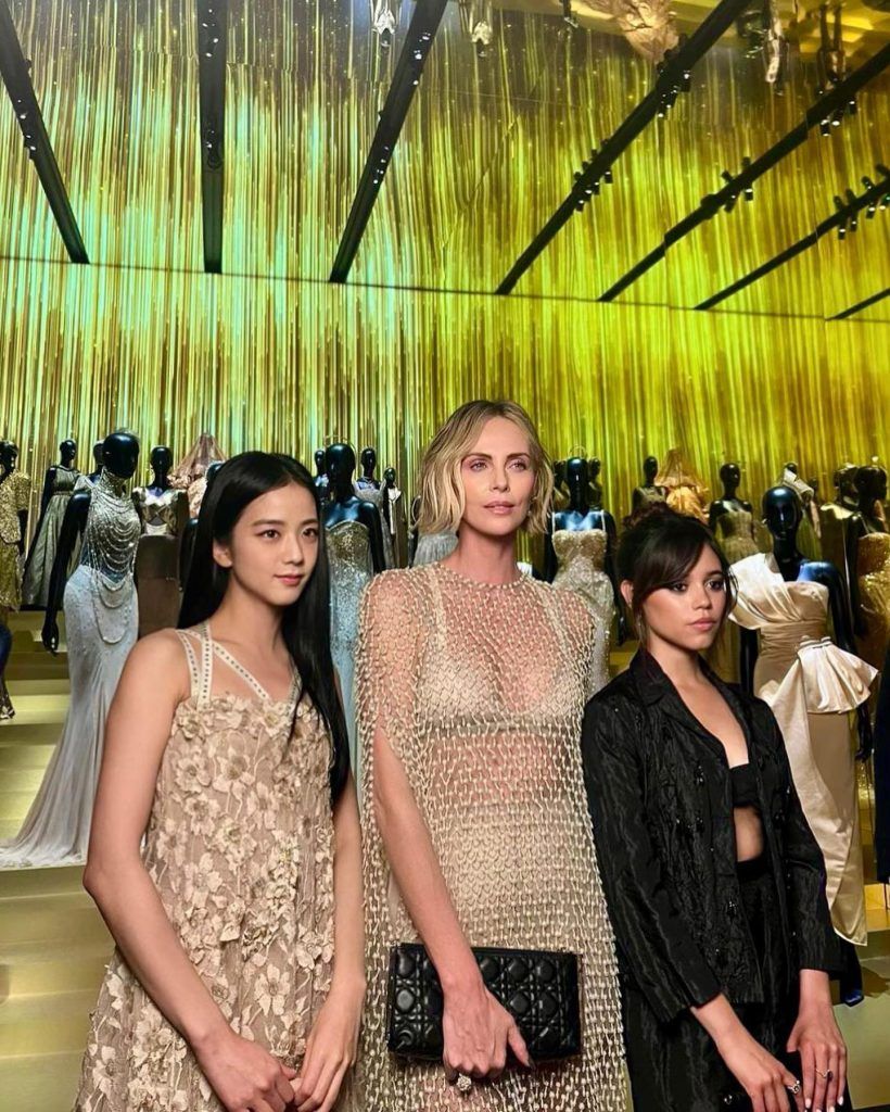 Paris Fashion Week celebridades Jisoo