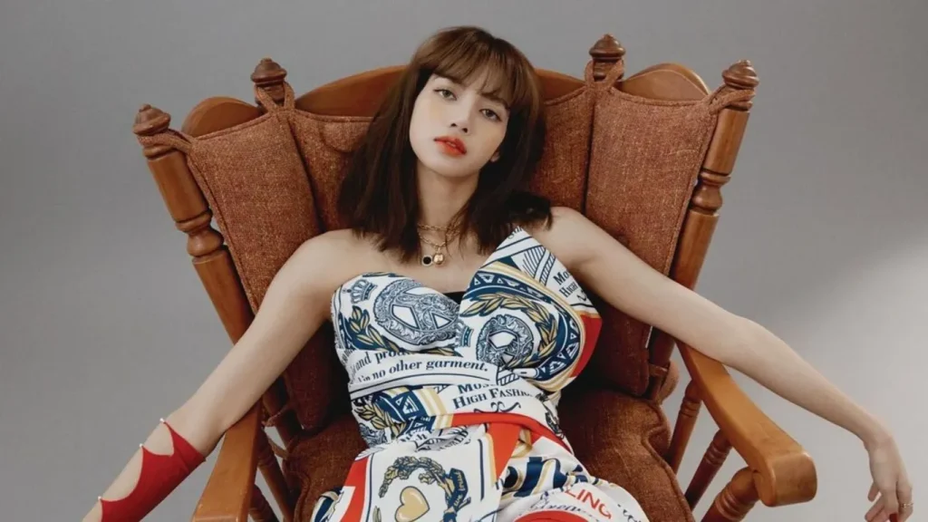LISA BLACKPINK  YG  entertainment 