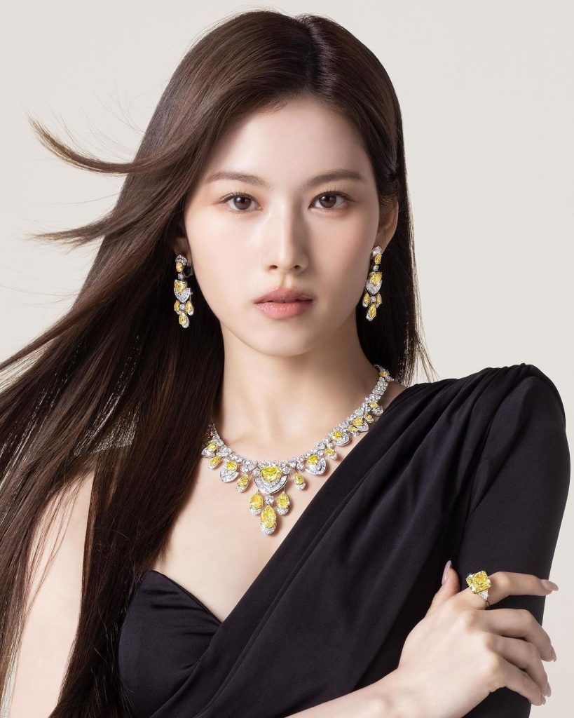 Sana TWICE joyas Graff