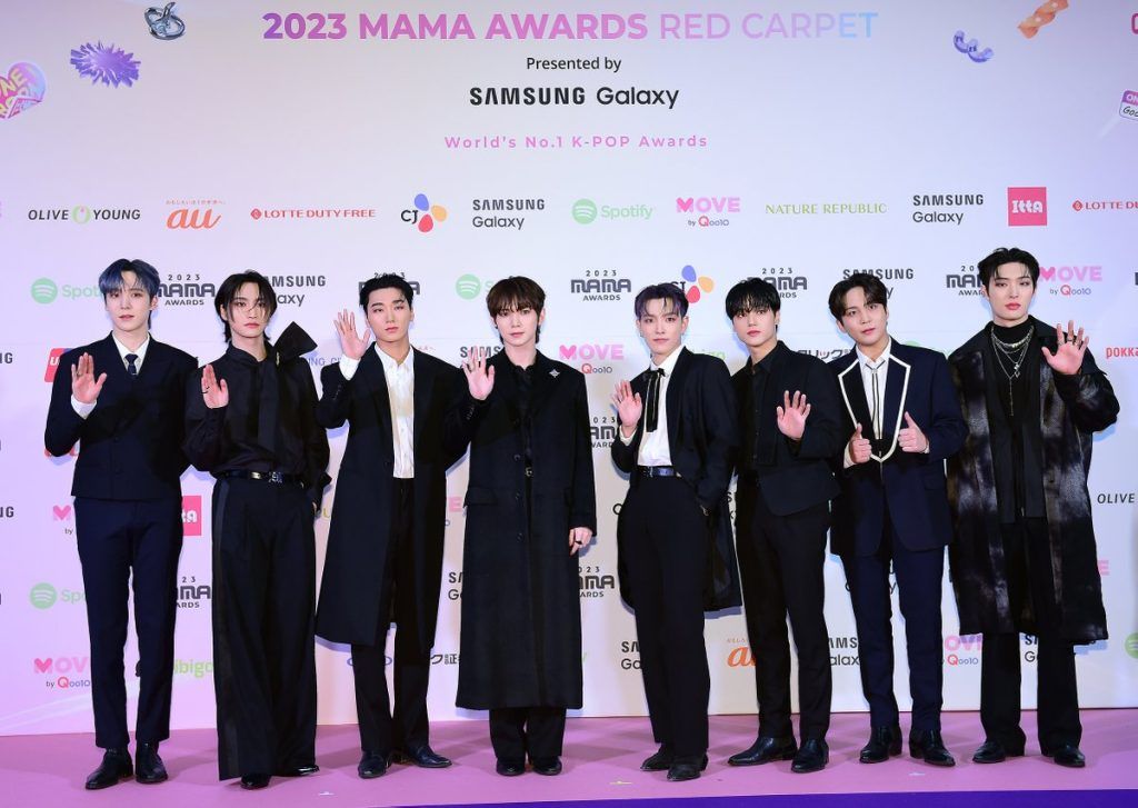 MAMA Awards 2023 looks 