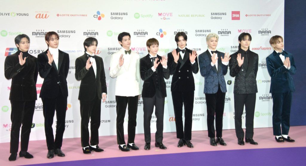 MAMA Awards 2023 looks