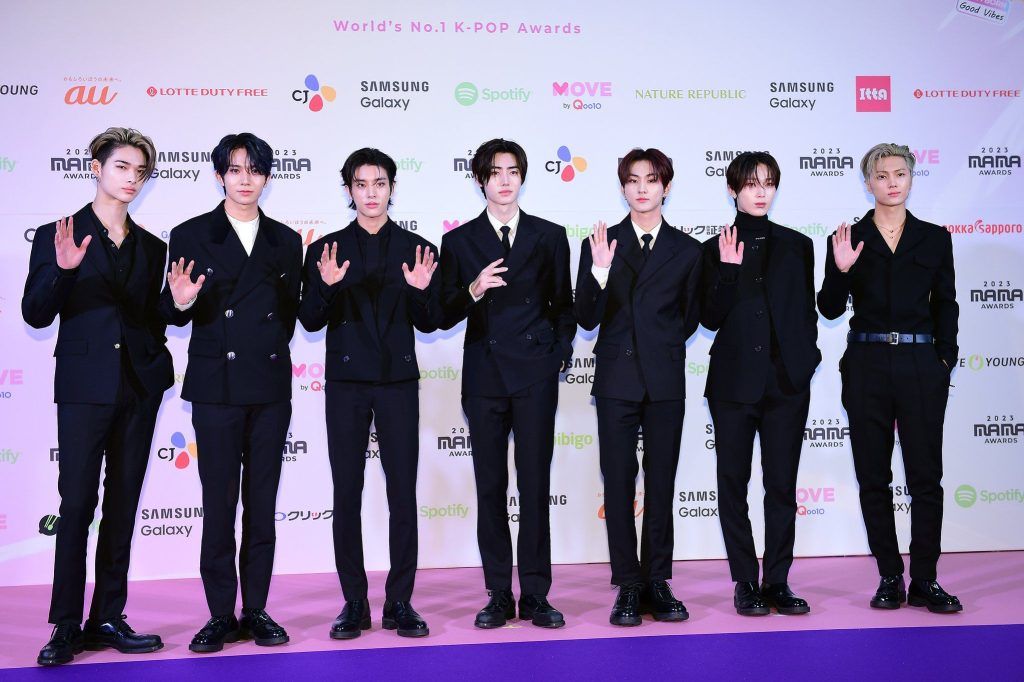 MAMA Awards 2023 looks