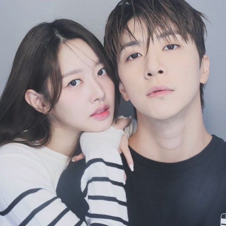 Thunder Mimi fecha casamiento
