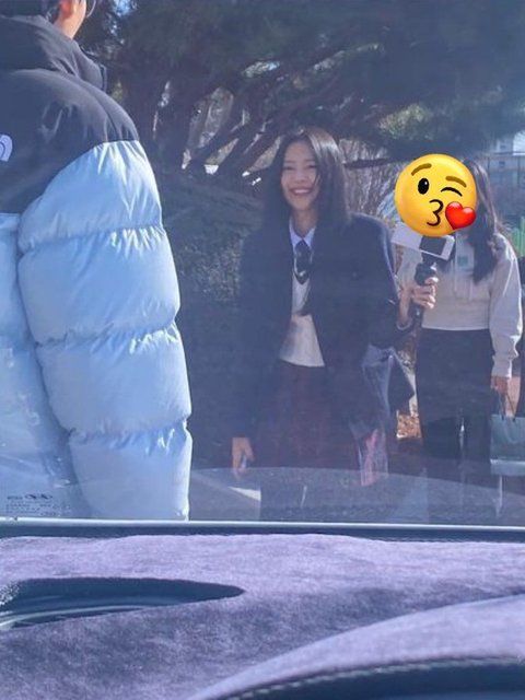 BLACKPINK Jennie uniforme escolar