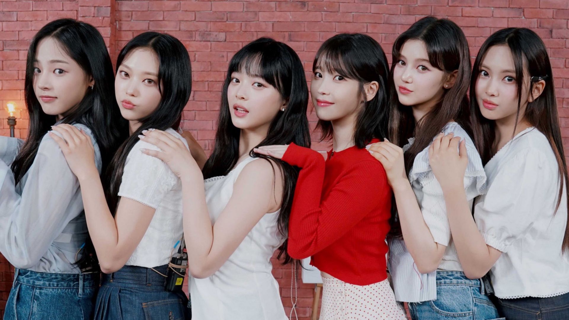 NewJeans IU