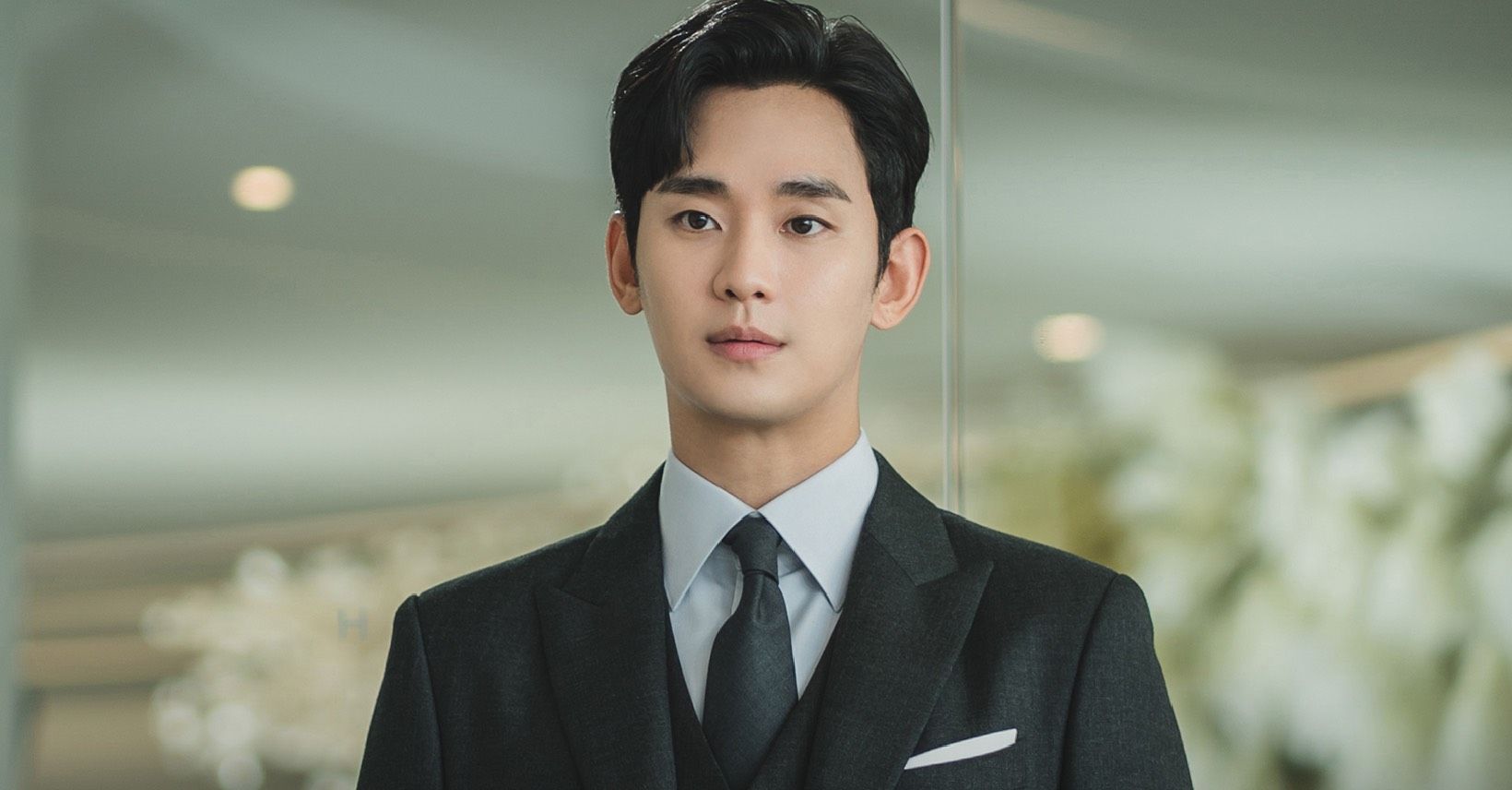 Kim Soo Hyun salario