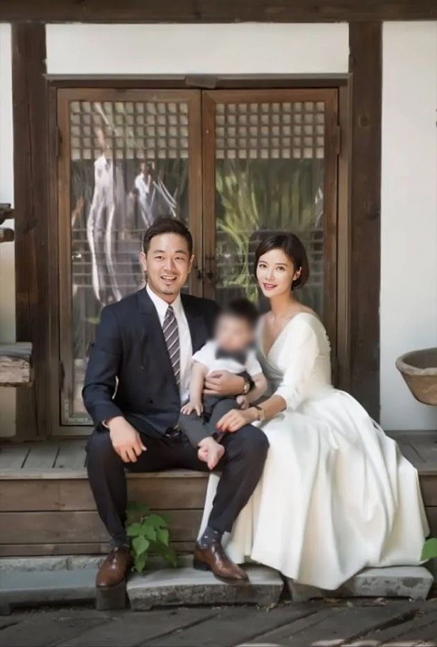 Hwang Jung Eum 