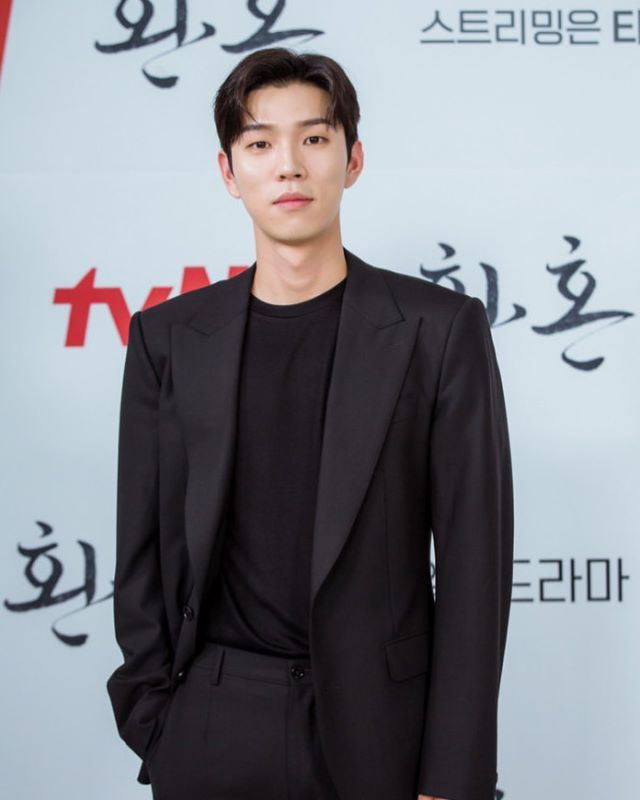 Yoo In Soo alistamiento militar 