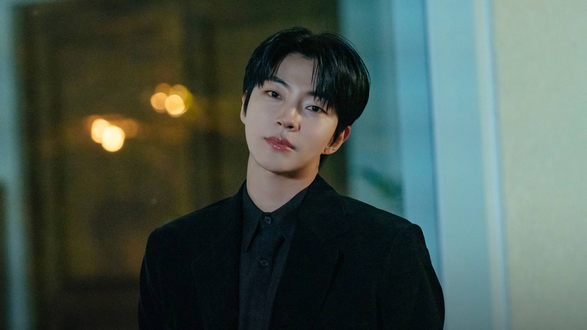 Hwang In Youp sorprende anunciando una segunda fecha de su fanmeeting en México