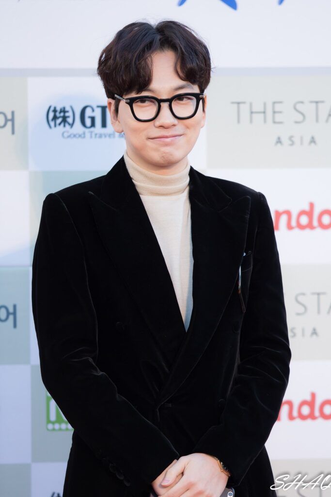 Jung Ho Yeon Lee Dong Hwi 