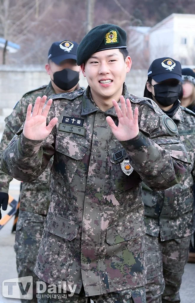 Jooheon servicio militar