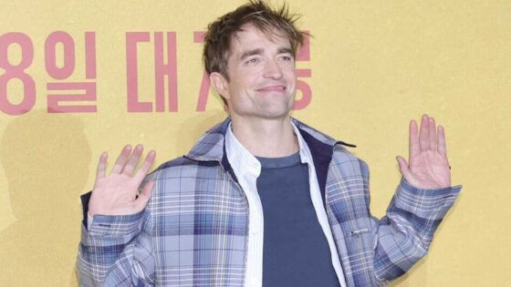 Robert Pattinson Running Man