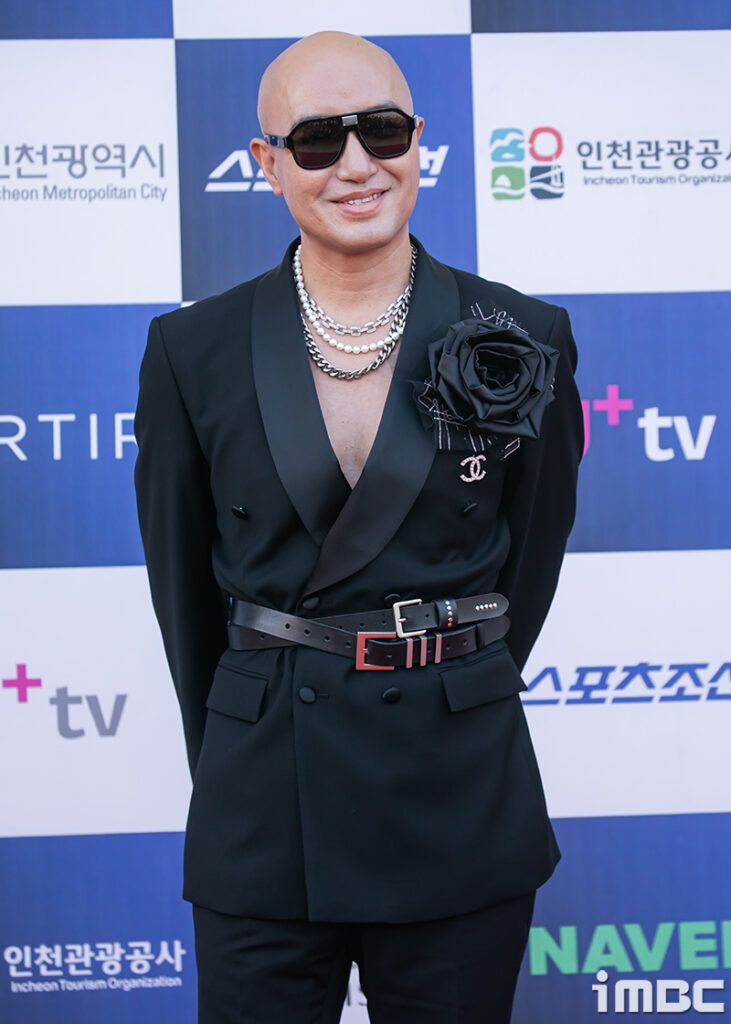 Hong Suk Chun Bain