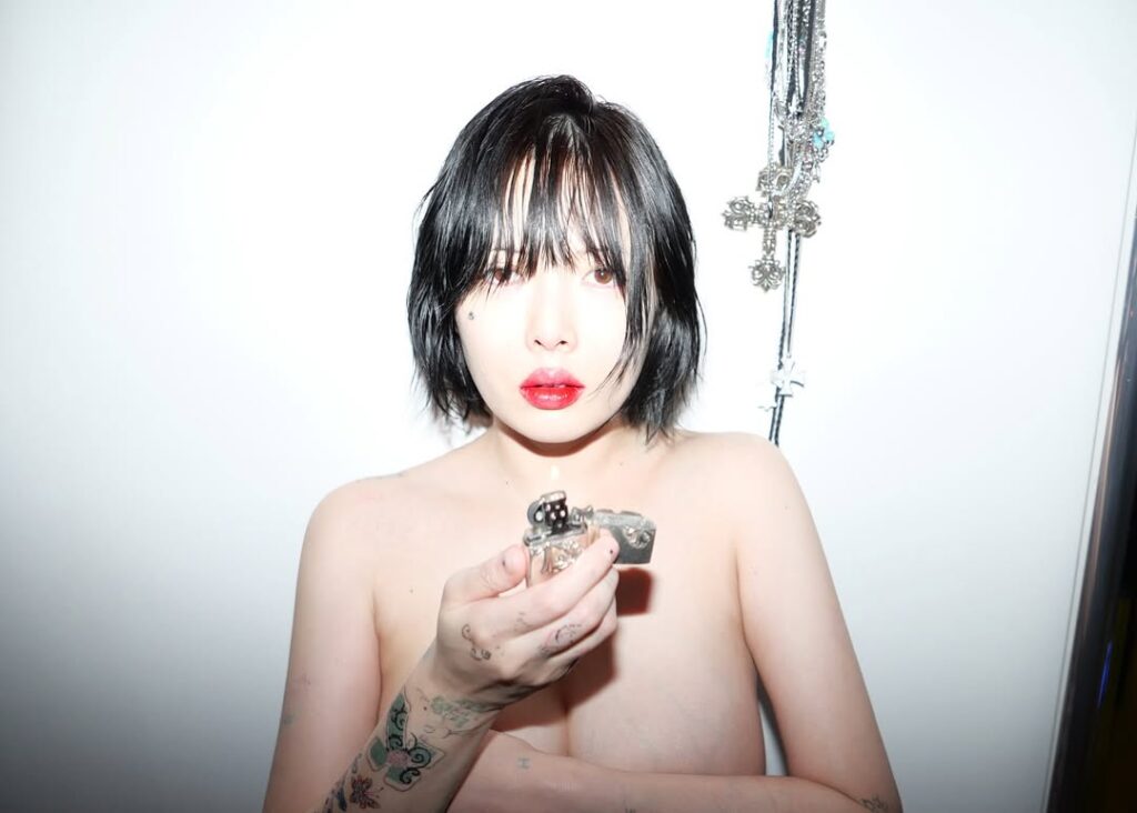 HyunA desnudez