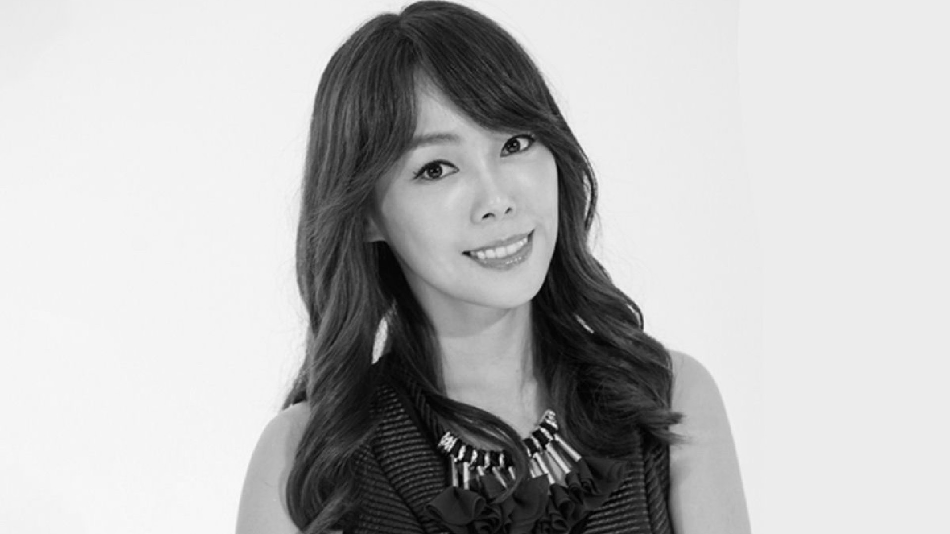 Lee Min As One