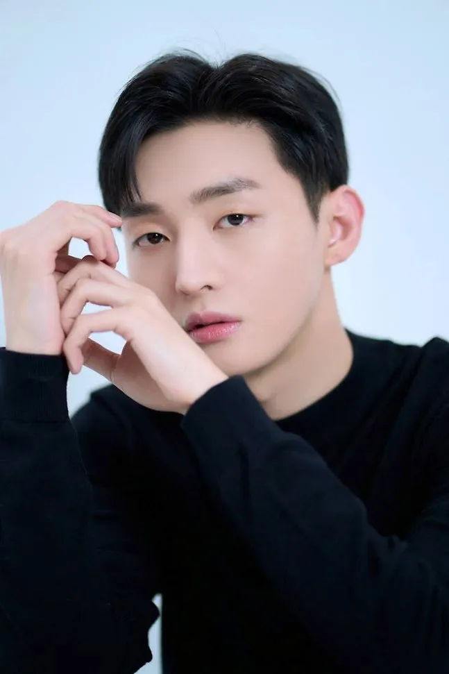 Yoon Ji Sung BL