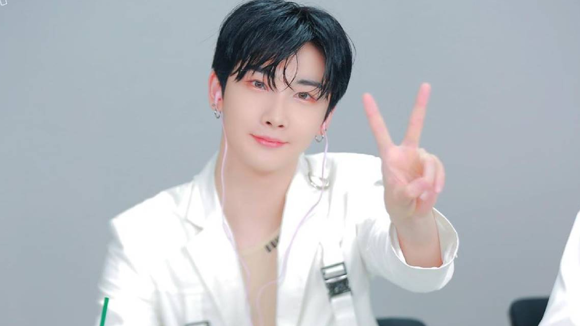 Hoyoung servicio militar
