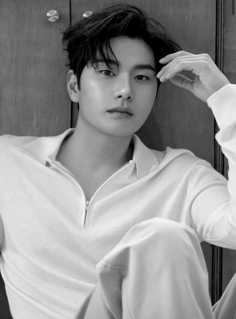 Lee Yi Kyung denuncia 