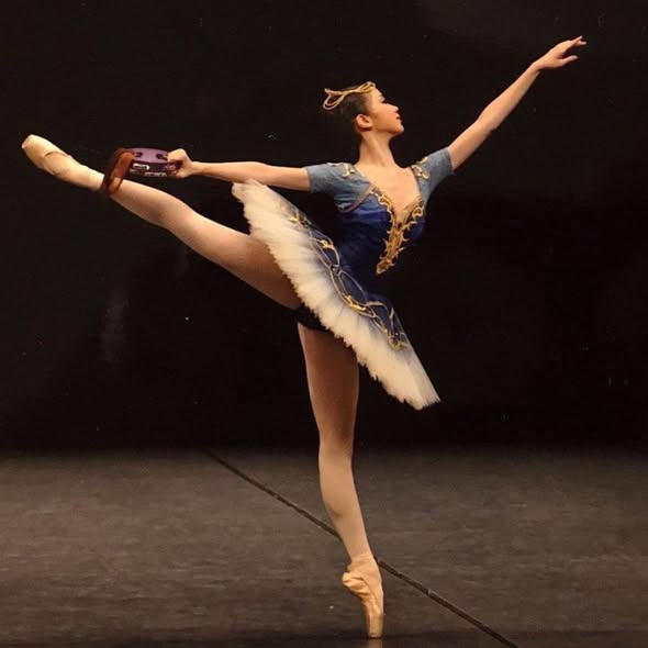 idols debut trabajos