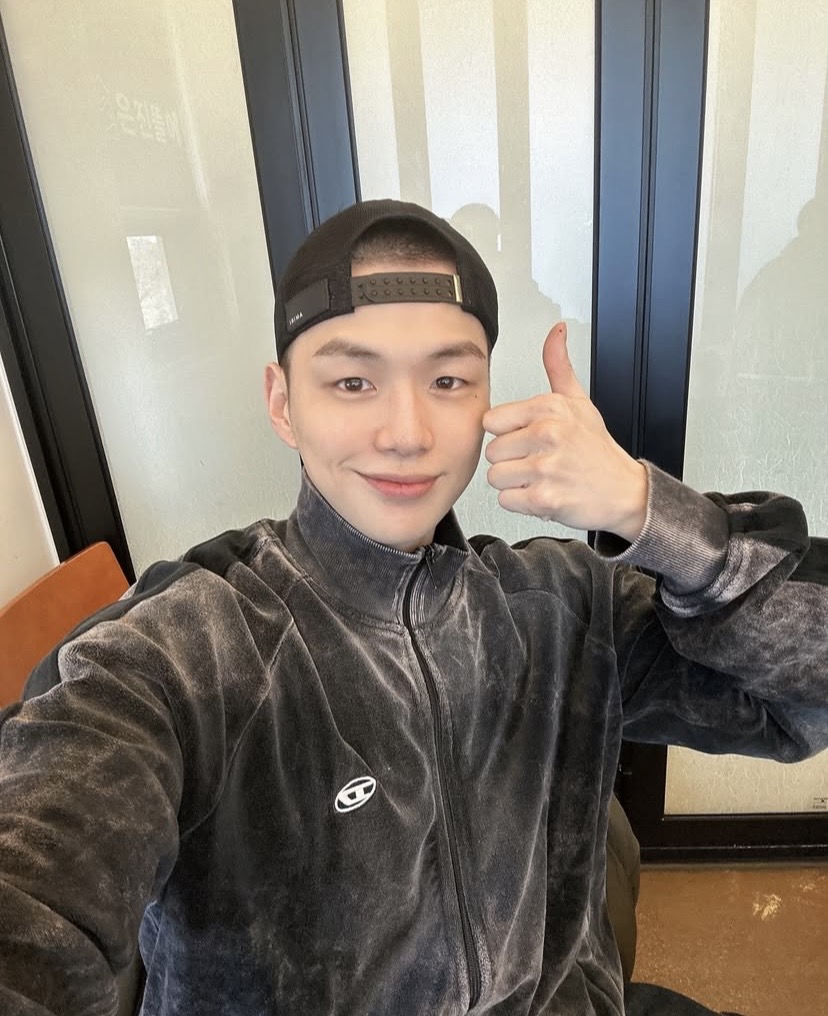 Kang Daniel corte pelo 