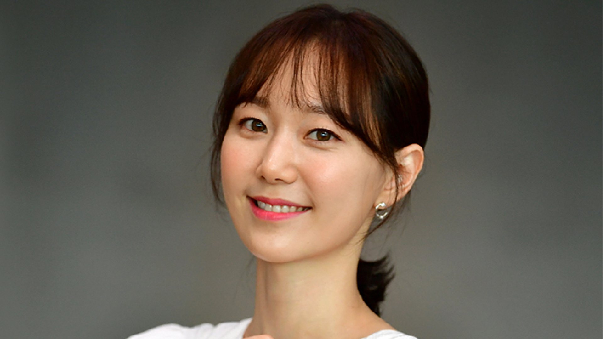 Lee Yoo Young