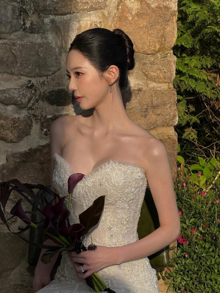 Yoon Ha Jeong matrimonio 