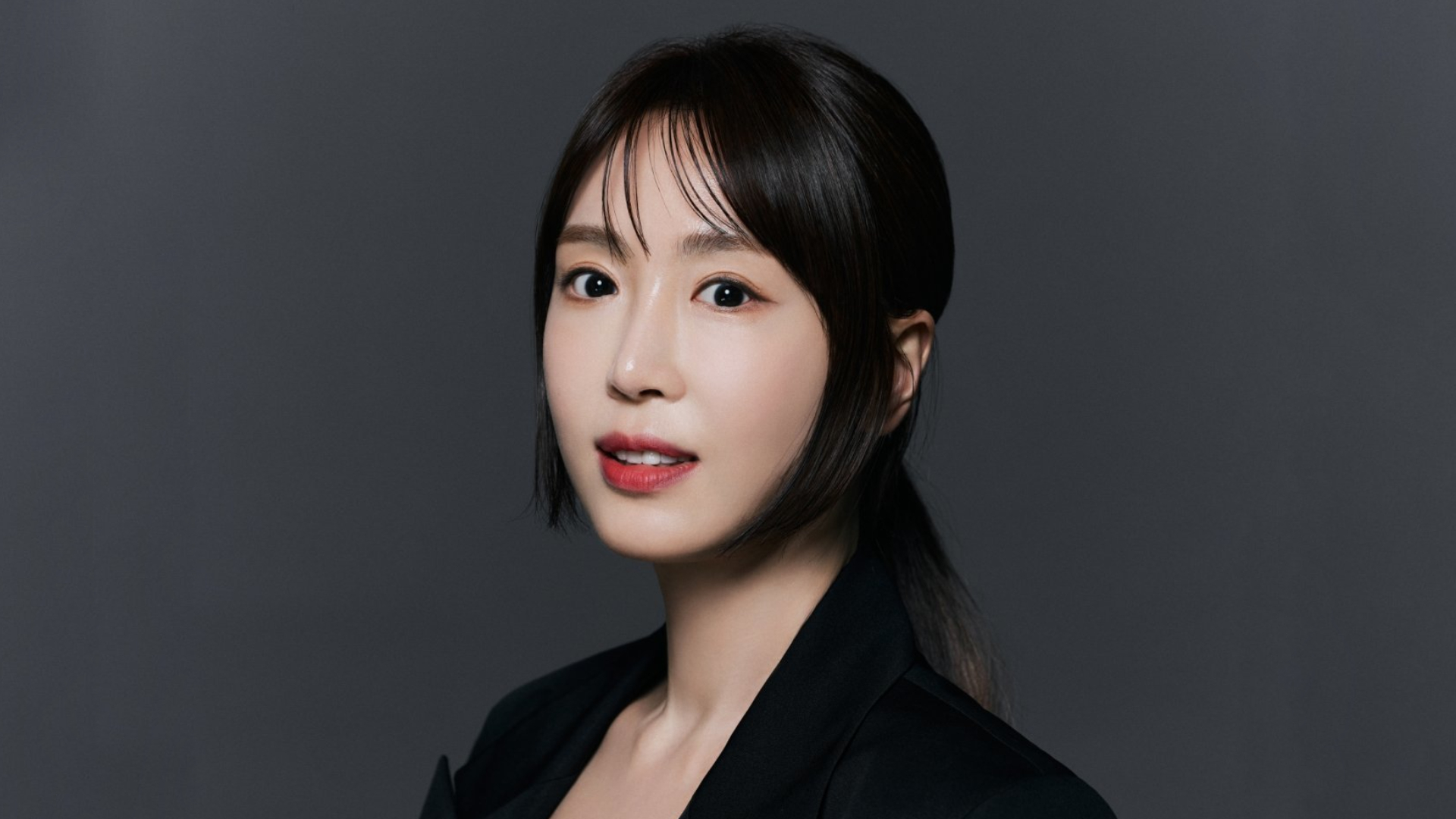 Kang Ye Won revela la millonaria deuda que dejó su padre difunto