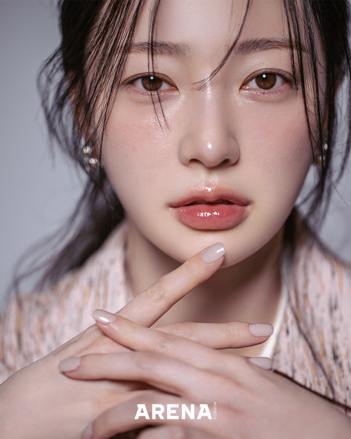 Song Ha Yoon denuncia