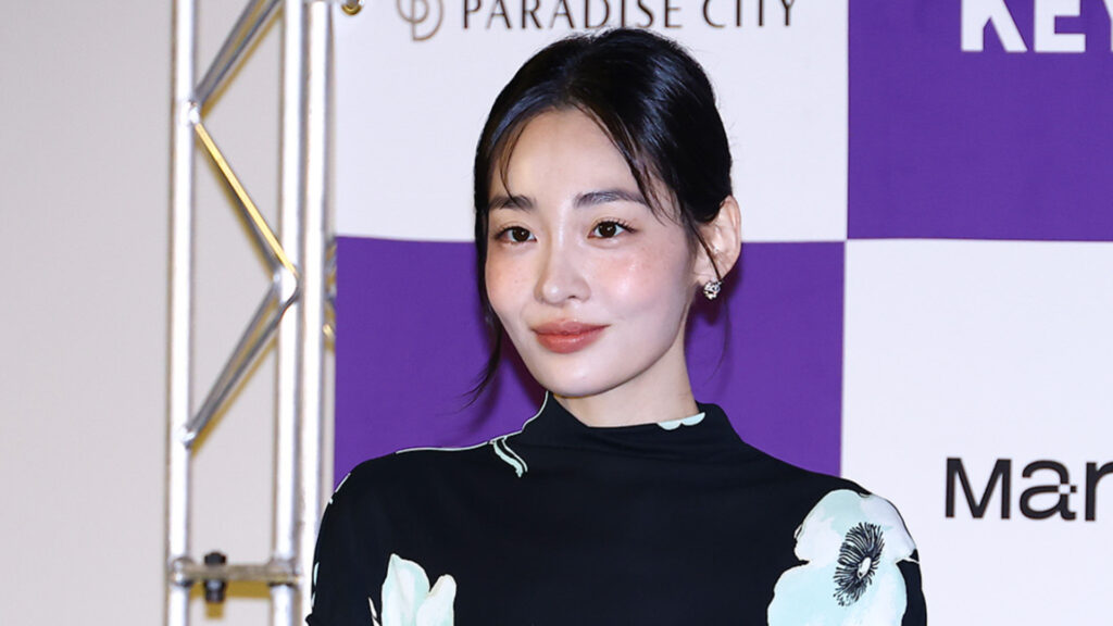 Kim Min Ha responde a preocupaciones y críticas por bajar 17 kilos