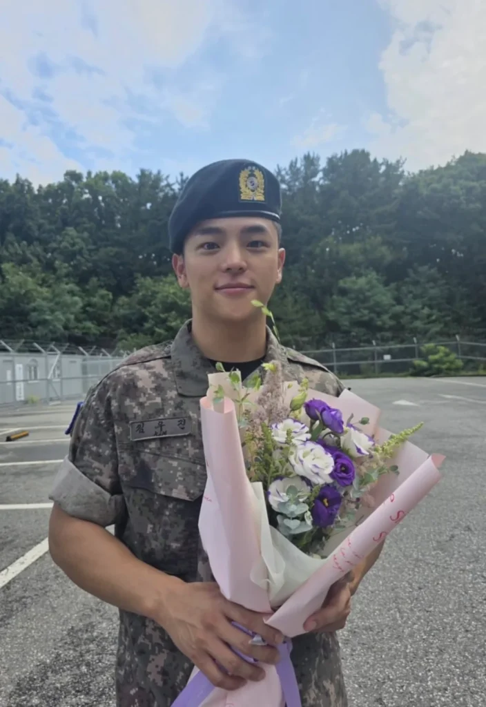 Kim Woojin servicio militar